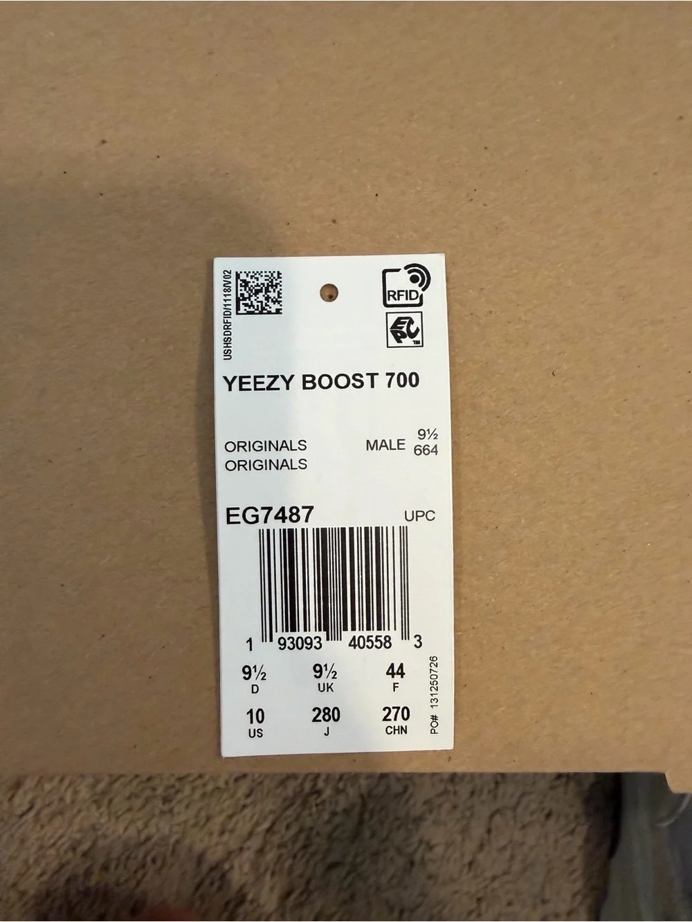 Yeezy stylish sneakers